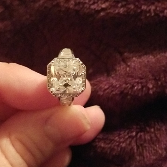 Ring - Picture 4 of 4